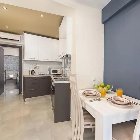 Apartamento Modern Colorful House 3 *